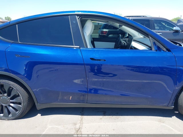 5YJYGDEF4LF034418 Tesla 2020