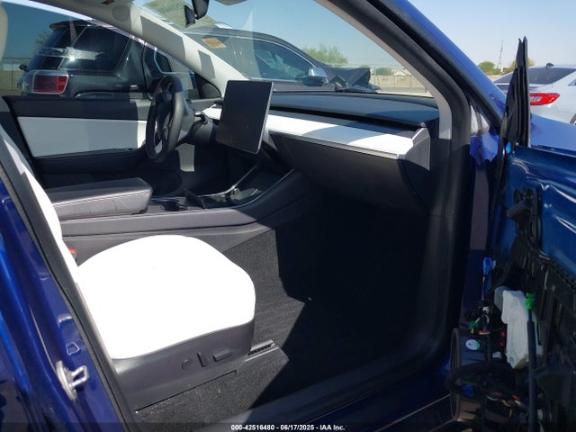 5YJYGDEF4LF034418 Tesla 2020