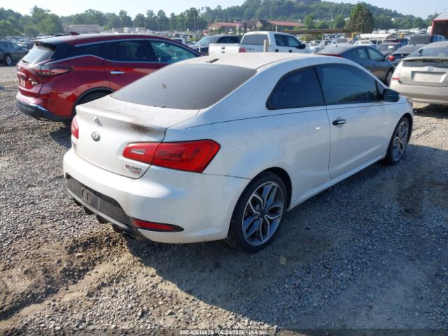 2016 KIA FORTE KOUP KNAFZ6A32G5618281 Photo 3