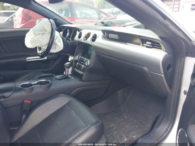 2019 FORD MUSTANG 1FA6P8CFXK5151458 Photo 4
