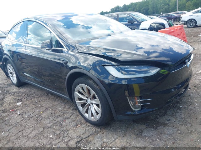 2017 TESLA MODEL X 5YJXCAE26HF076843 Photo 0