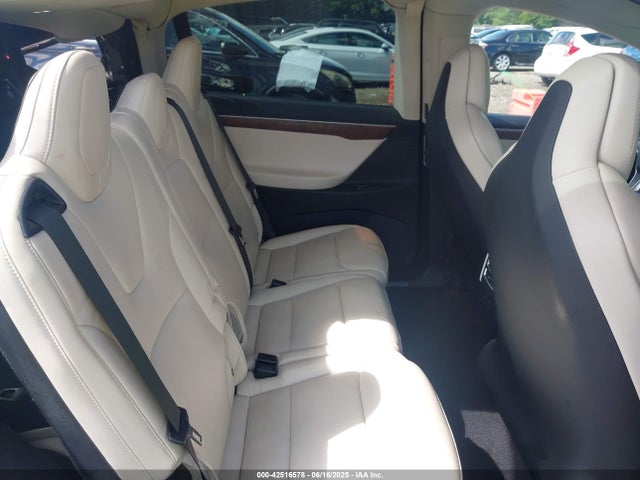 2017 TESLA MODEL X 5YJXCAE26HF076843 Photo 7