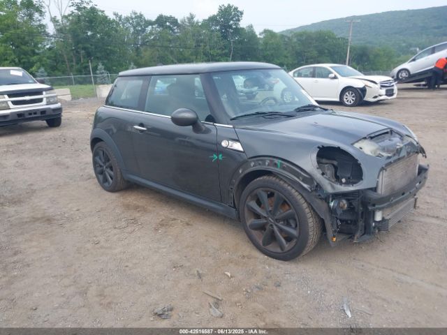 2011 MINI COOPER S WMWSV3C58BTY13412 Photo 0