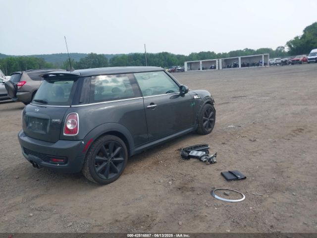 2011 MINI COOPER S WMWSV3C58BTY13412 Photo 3
