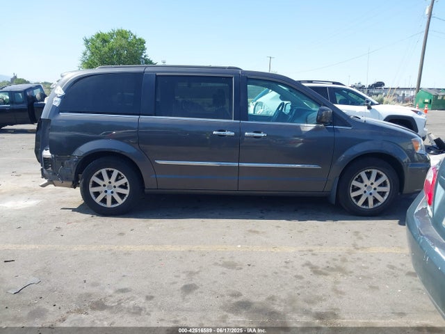 2C4RC1BG6GR269683 Chrysler Town and Country