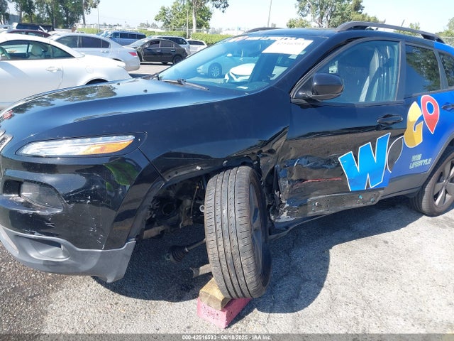 1C4PJLCB7HW578728 Jeep Cherokee