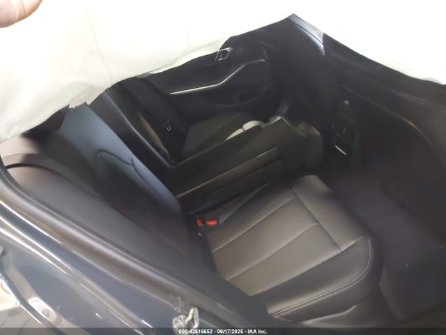 BMW 330I 2025 3MW89CW08S8F31843 Image 8