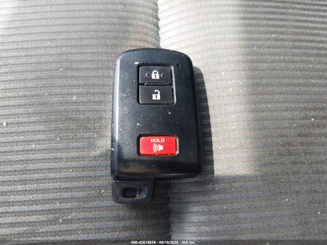 JTDKDTB30E1076633 Toyota 1nz-fxe+1lm