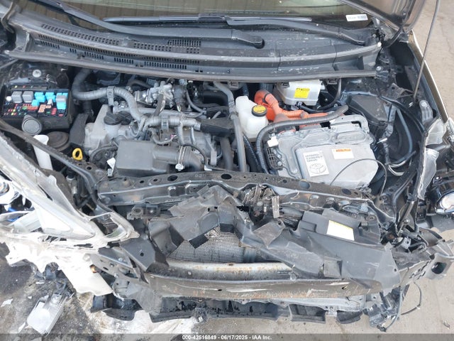 JTDKDTB34F1100658 Toyota 1nz-fxe+1lm