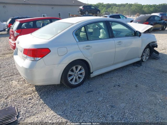 2010 SUBARU LEGACY 4S3BMCG64A3238569 Photo 3