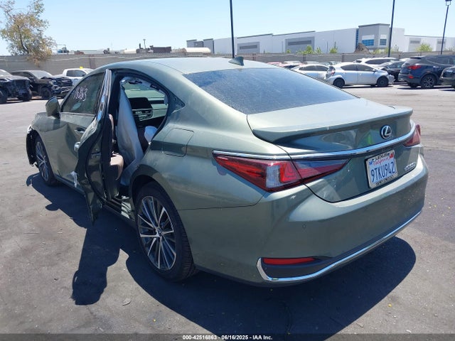 Lexus a25a-fxs 2025 58ADA1C15SU067167 Image 3
