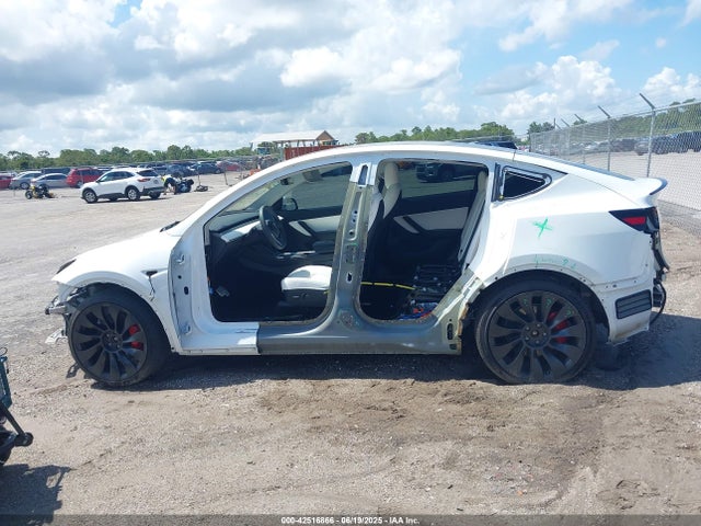 7SAYGDEF5NF383111 Tesla 2022