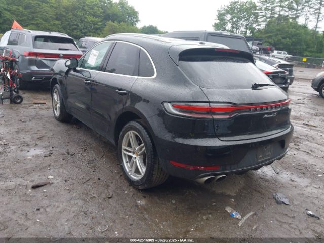 2021 PORSCHE MACAN WP1AB2A56MLB31294 Photo 2