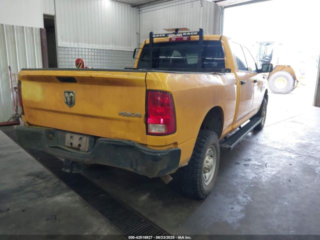 2017 RAM 2500 3C6TR5CT0HG711590 Photo 3