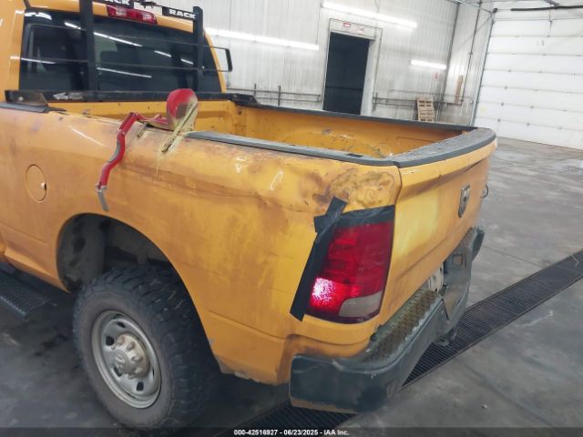 2017 RAM 2500 3C6TR5CT0HG711590 Photo 5