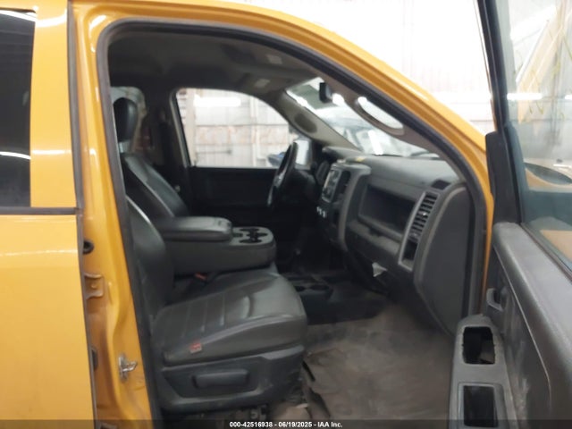 3C6TR5CT3JG215446 RAM 2018