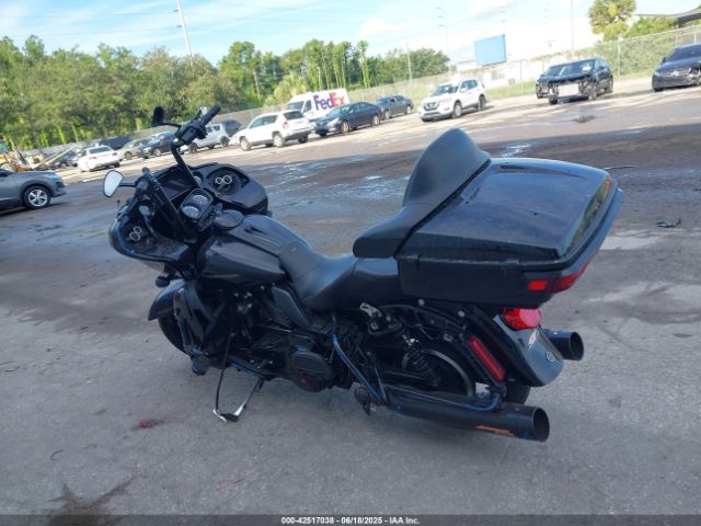 2021 HARLEY-DAVIDSON FLTRK 1HD1KZF18MB670763 Photo 2