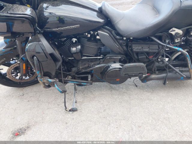 2021 HARLEY-DAVIDSON FLTRK 1HD1KZF18MB670763 Photo 8