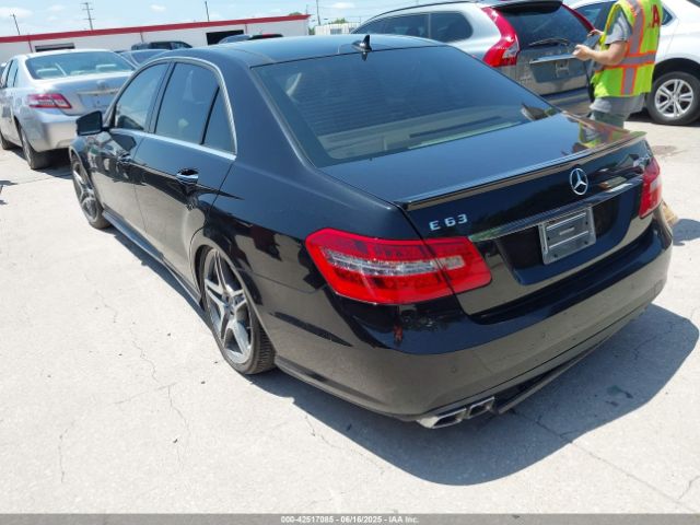 2010 MERCEDES-BENZ E 63 AMG WDDHF7HB6AA119107 Photo 2