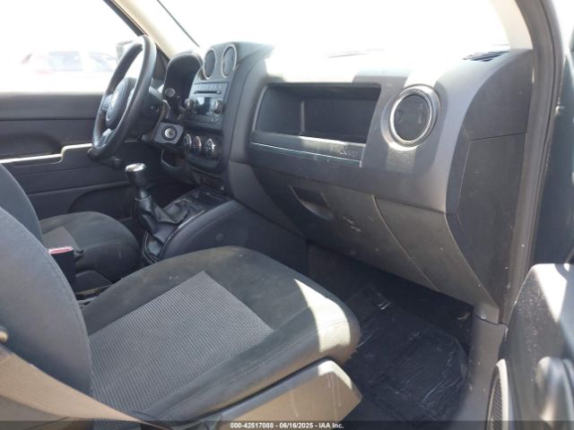 2016 JEEP PATRIOT 1C4NJPBA0GD629066 Photo 4