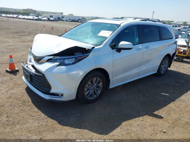 2024 TOYOTA SIENNA 5TDJRKEC8RS220344 Photo 1