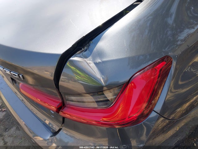 BMW 2021 2021 3MW5R1J01M8C03570 Image 18