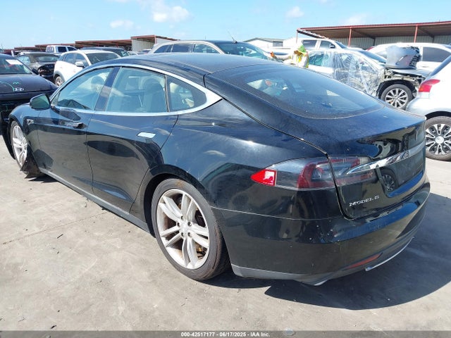 2013 TESLA MODEL S 5YJSA1AG6DFP05030 Photo 2