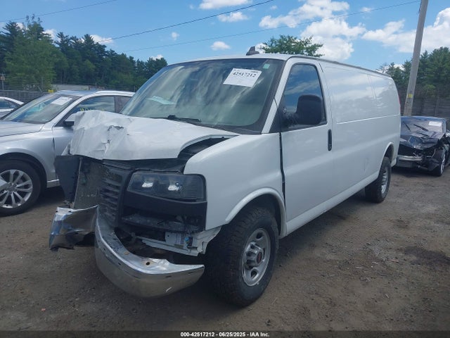 GMC lv1 2021 1GTW7BFP6M1174614 Image 2