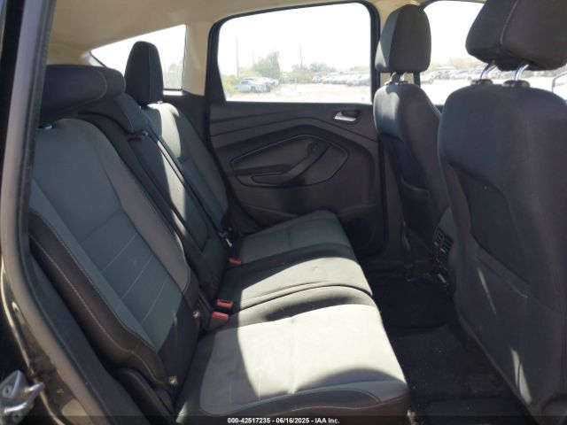 1FADP5AU5GL119625 Ford 2016
