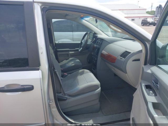 2008 CHRYSLER TOWN & COUNTRY 2A8HR44H98R844953 Photo 4