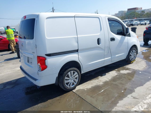 3N6CM0KN8HK716933 Nissan NV200