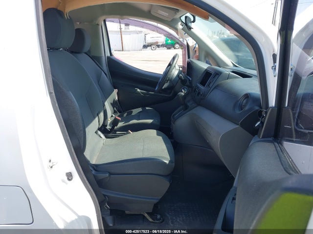 3N6CM0KN8HK716933 Nissan NV200