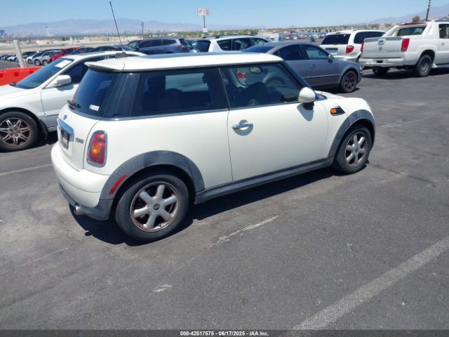 2007 MINI COOPER WMWMF33567TU62285 Photo 3