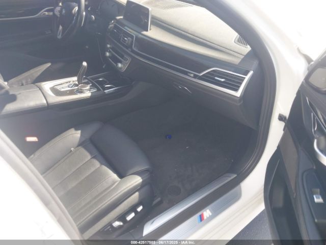 2019 BMW 740I WBA7E2C50KB216678 Photo 4