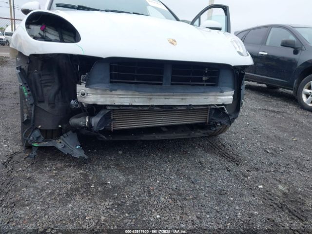 2018 PORSCHE MACAN WP1AA2A53JLB23250 Photo 5