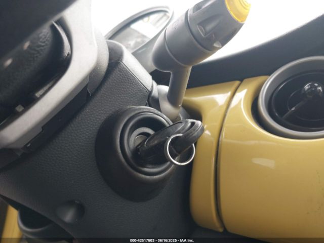 2005 MINI COOPER S WMWRE33565TG96225 Photo 10