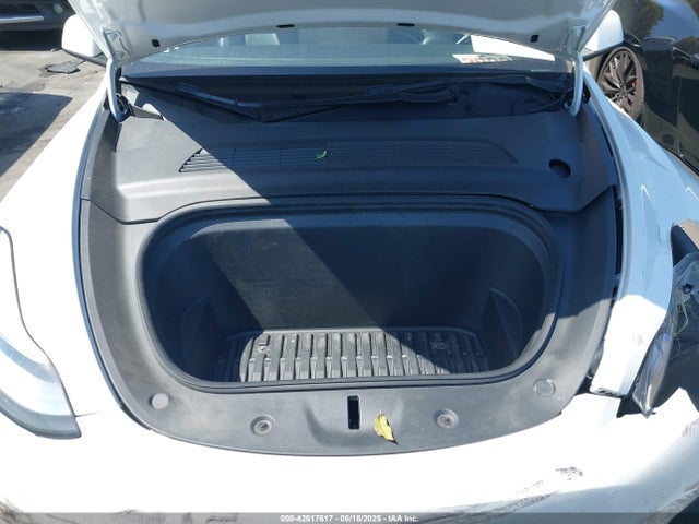 2021 TESLA MODEL Y 5YJYGDEE5MF214886 Photo 9