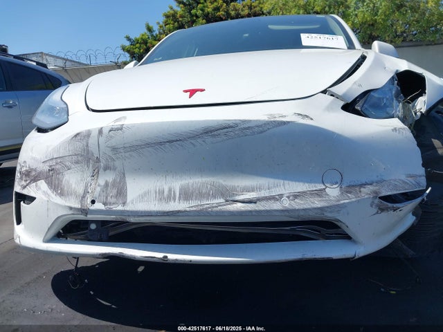 5YJYGDEE5MF214886 Tesla 2021