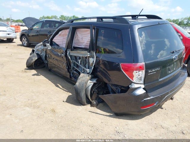42517728 :رقم المزاد ، JF2SHADC5DH445547 vin ، 2013 Subaru Forester 2.5x Premium مزاد بيع
