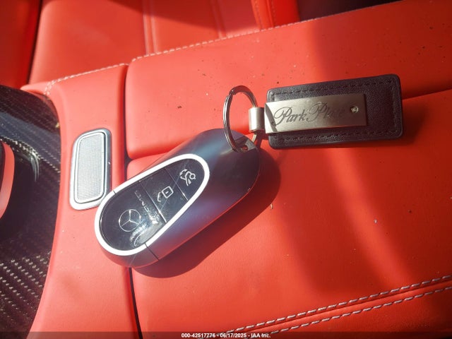 W1KVK8ABXRF022067 Mercedes-Benz m177
