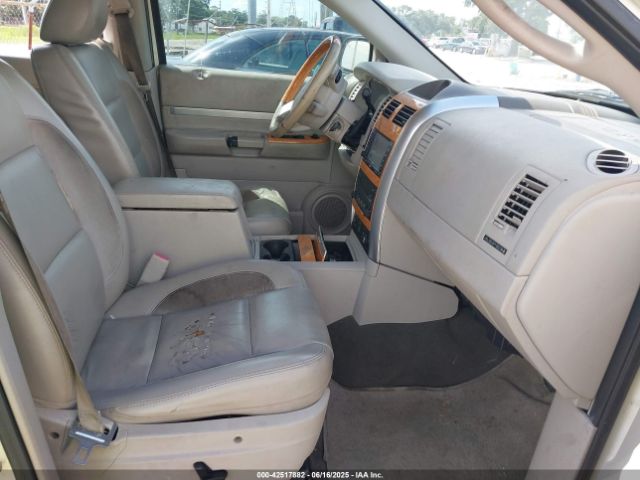 2008 CHRYSLER ASPEN 1A8HX582X8F142617 Photo 4