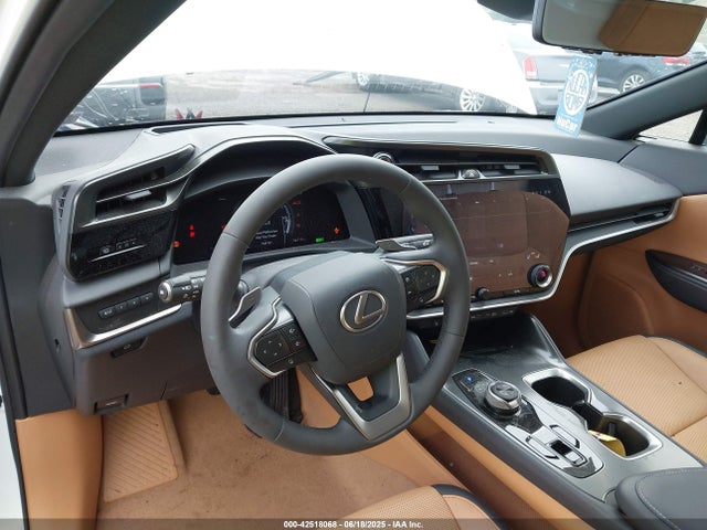 Lexus 2025 2025 JTJAAAAB7SA028301 Image 20