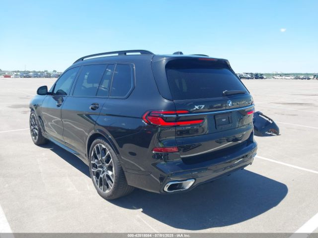 2023 BMW X7 5UX23EM04P9N64018 Photo 2