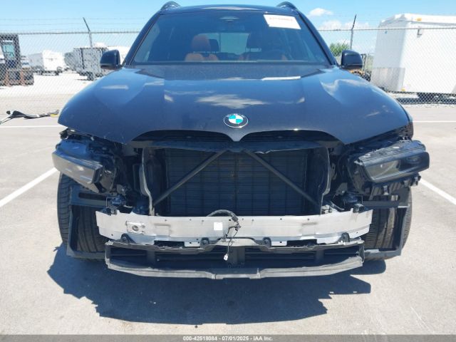 2023 BMW X7 5UX23EM04P9N64018 Photo 5