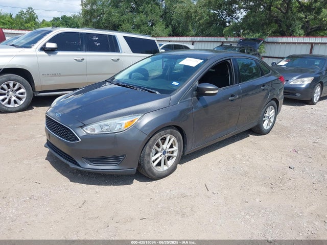 Ford 2016 2016 1FADP3F26GL317853 Image 2