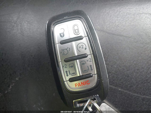 Chrysler Pacifica 2017 2C4RC1BG4HR821604 Image 11