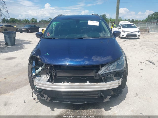 Chrysler Pacifica 2017 2C4RC1BG4HR821604 Image 13