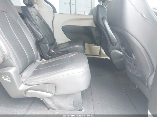Chrysler Pacifica 2017 2C4RC1BG4HR821604 Image 8