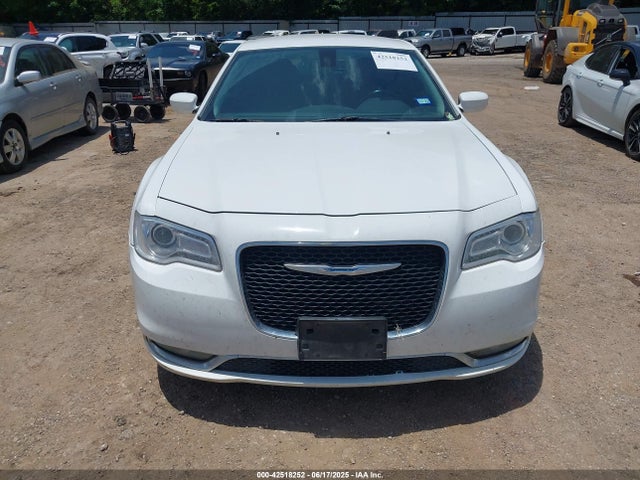 Chrysler 300 2017 2C3CCAAG2HH560166 Image 6