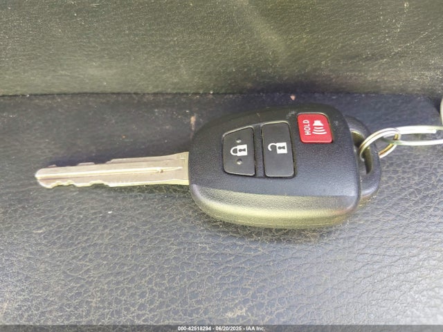 5TFAY5F13KX810923 Toyota 3ur-fe